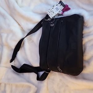 Black nylon purse by thesak